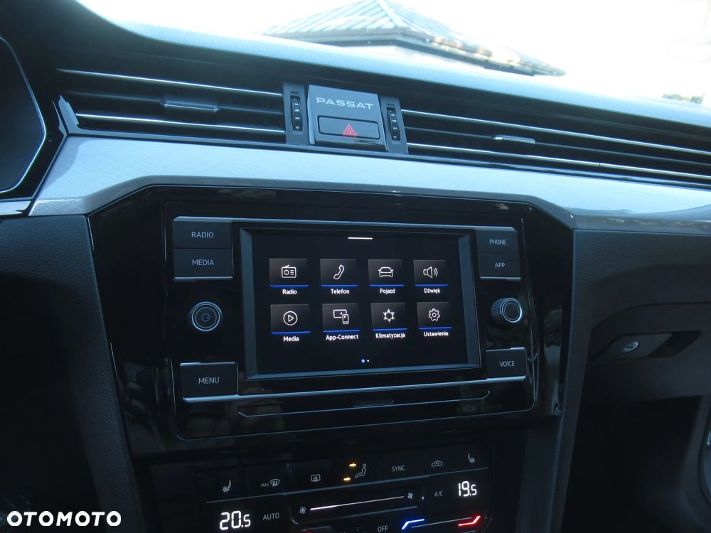 Volkswagen Passat 1.5 TSI EVO Business - 19