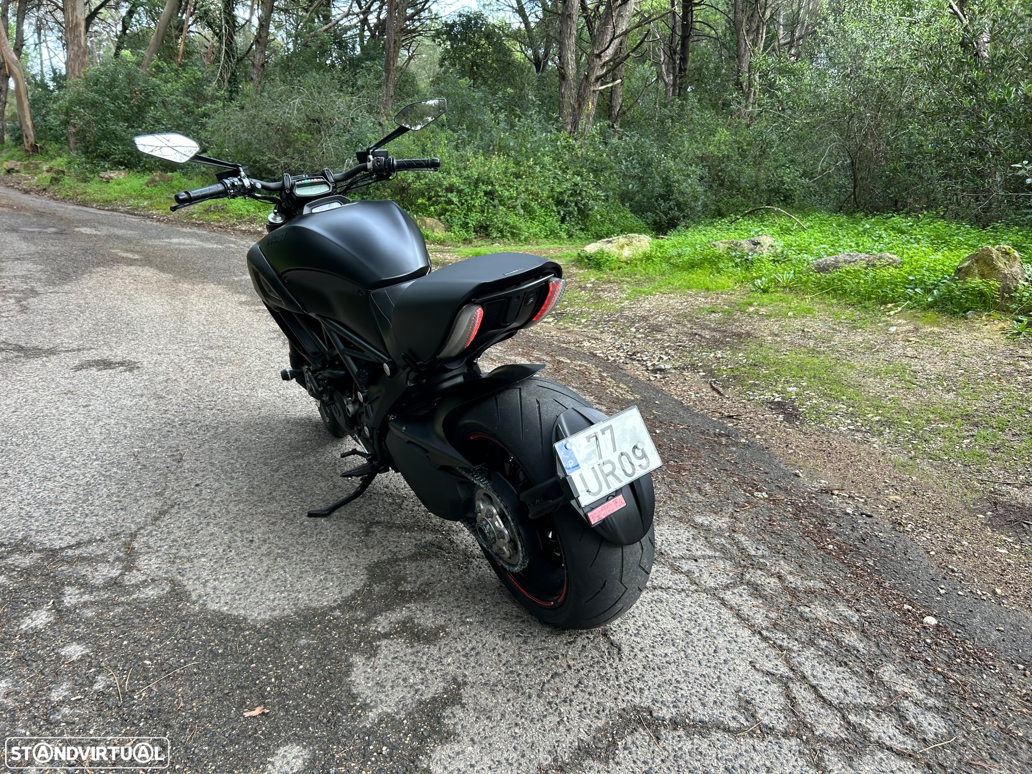 Ducati Diavel 1200 Dark - 12