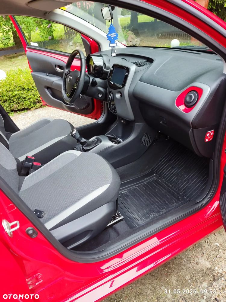 Toyota Aygo x-play - 8