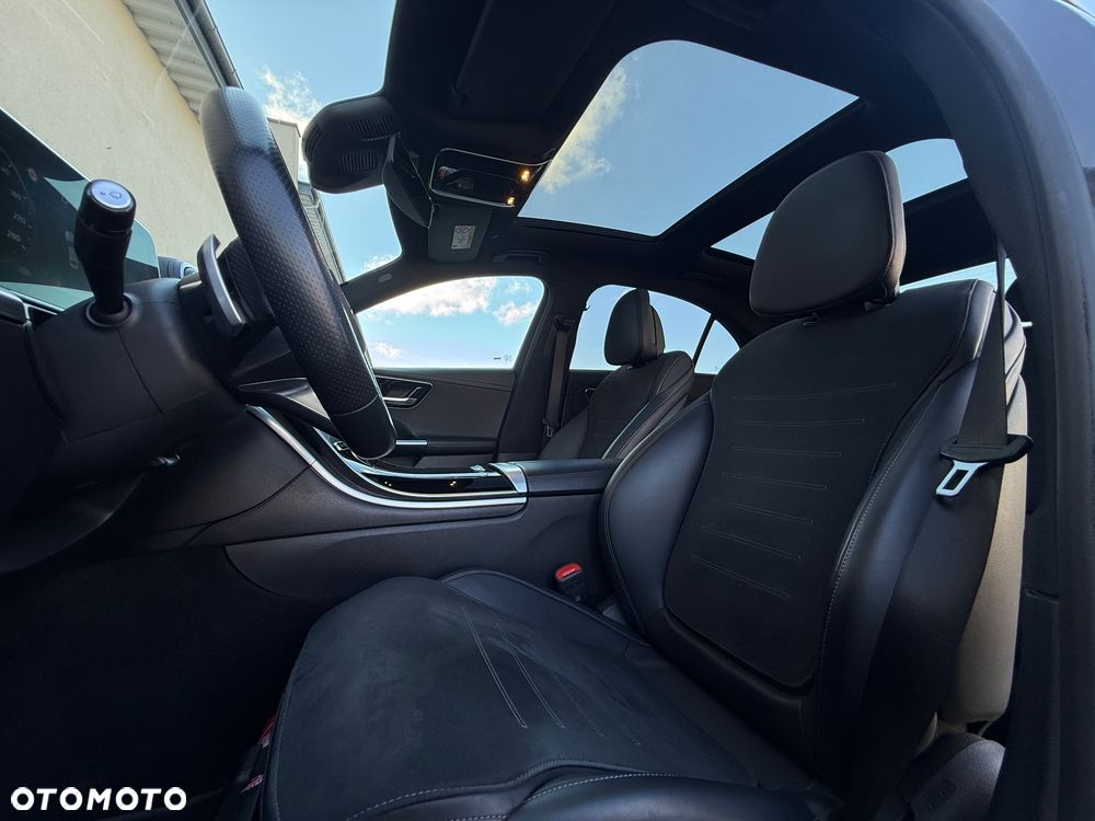 Mercedes-Benz Klasa C 300 d mHEV 4-Matic AMG - 36