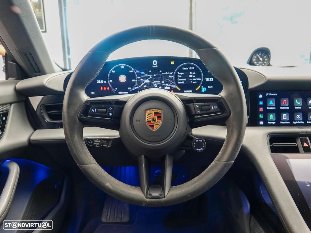 Porsche Taycan 4S - 24