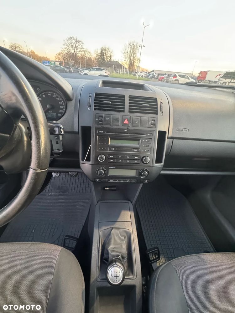 Volkswagen Polo - 6