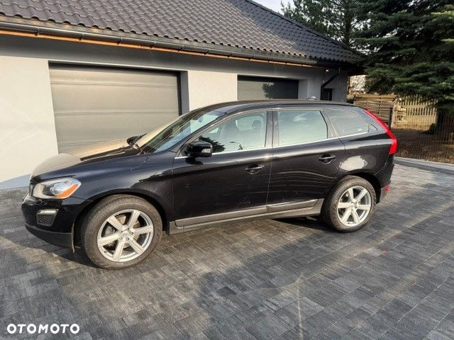 Volvo XC 60 D5 AWD Momentum - 5