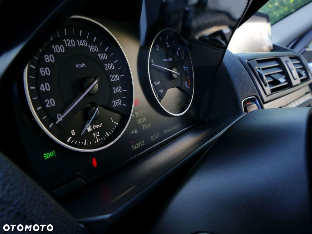 BMW Seria 1 118d DPF Edition Sport - 32