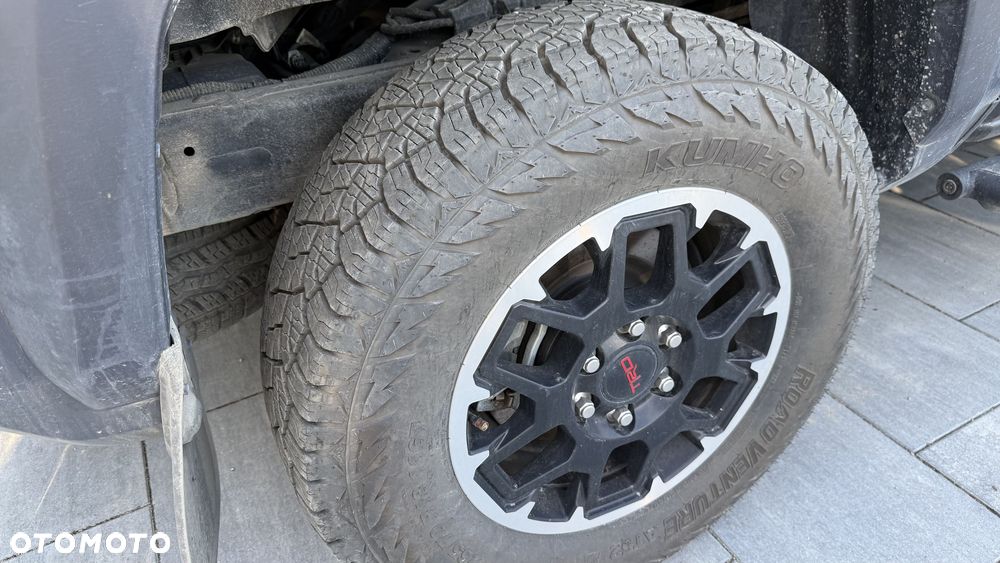 Toyota Tacoma - 9