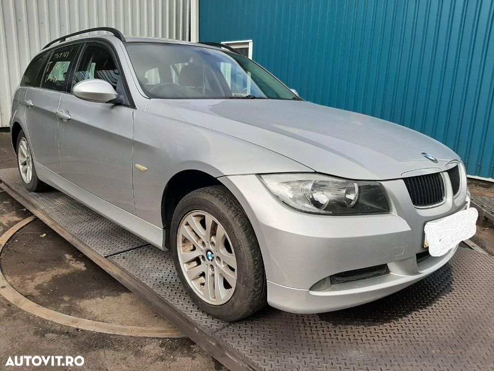 Aripa stanga spate BMW E91 2007 318i Break 2.0 - 13