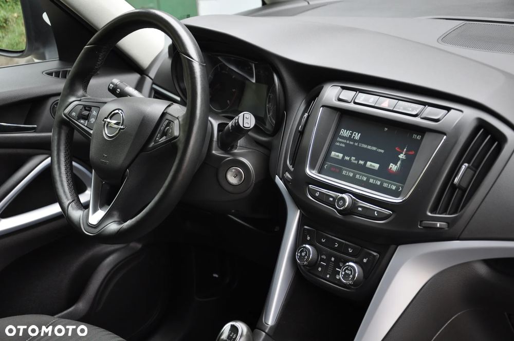 Opel Zafira 2.0 D (CDTI ecoFLEX) Start/Stop Innovation - 24