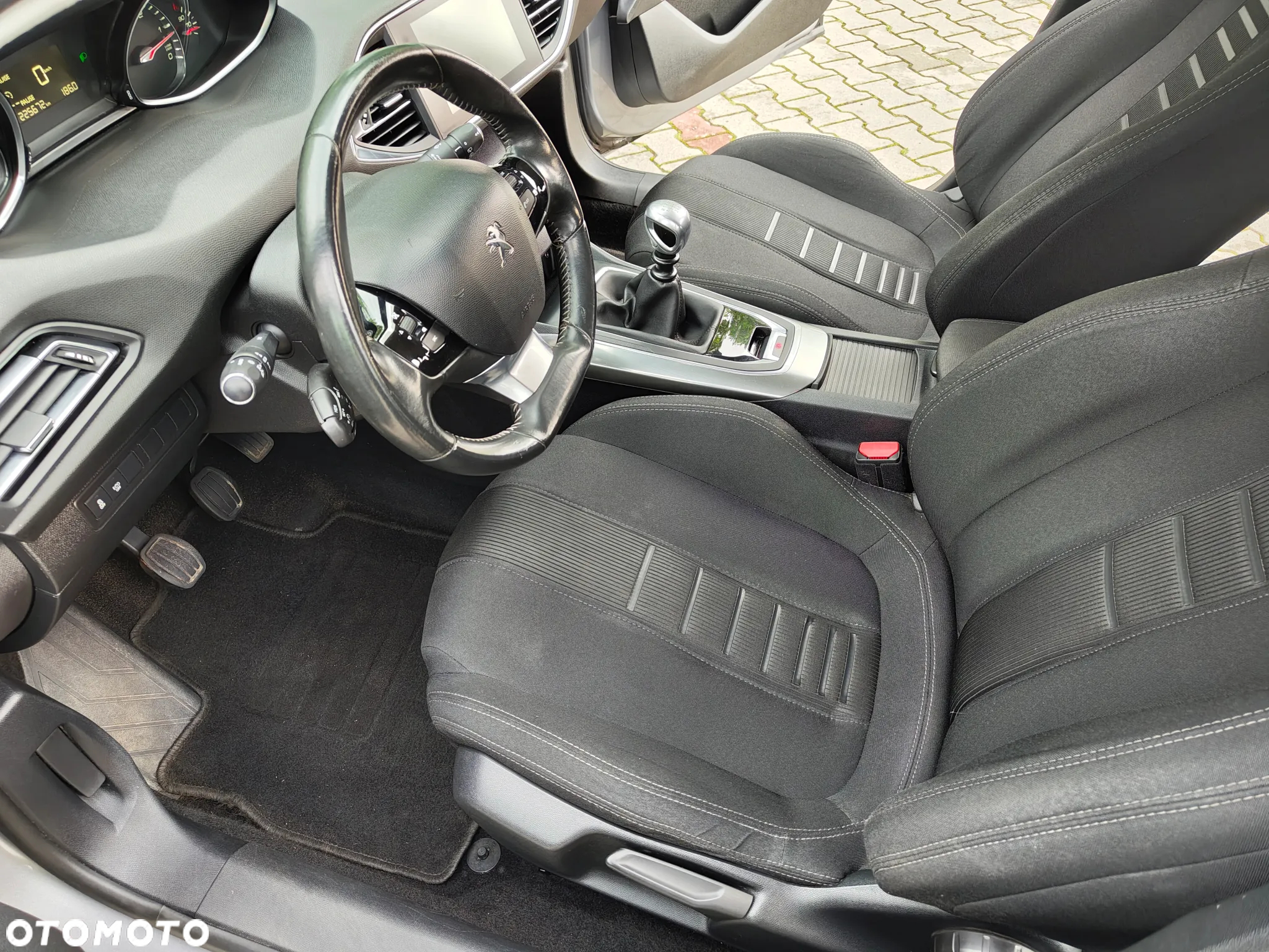 Peugeot 308 1.6 e-HDi Access STT - 17