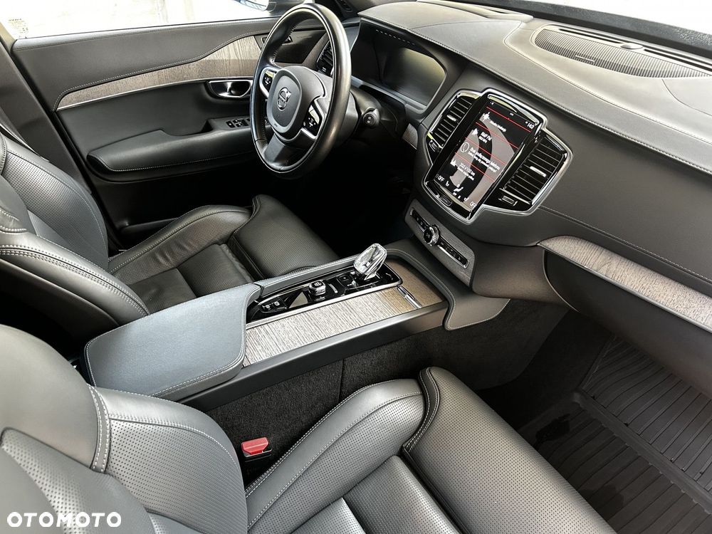 Volvo XC 90 - 12