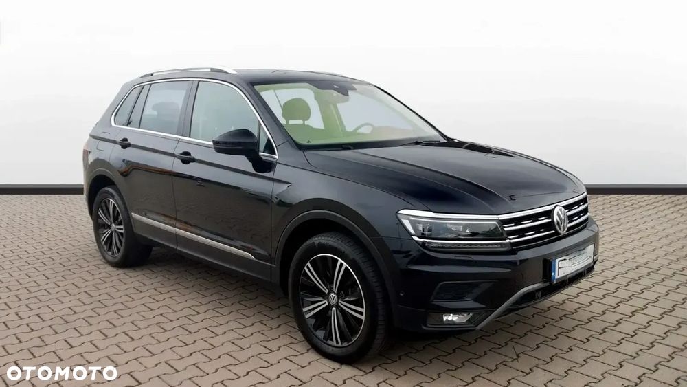 Volkswagen Tiguan - 1