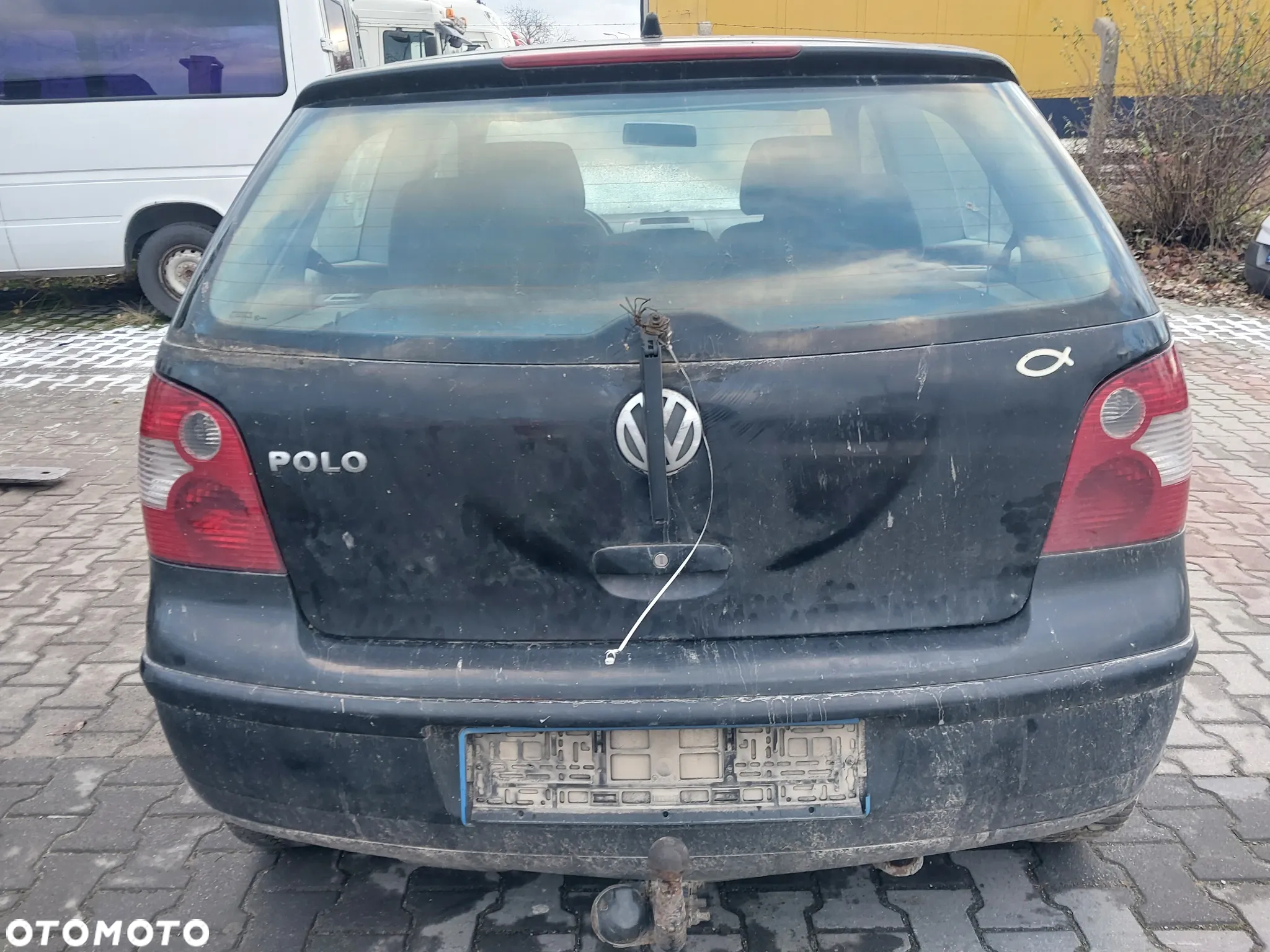 Volkswagen Polo IV 9N 3D silnik 1.9 SDI diesel 64 KM skrzynia GSA 5 biegów drzwi maska zderzak klapa błotnik belka fotele alternator koła felgi maglownica sprężarka klimatyzacji wtryski pompa  NA CZĘŚCI - 8