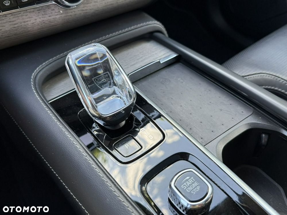 Volvo XC 90 - 40