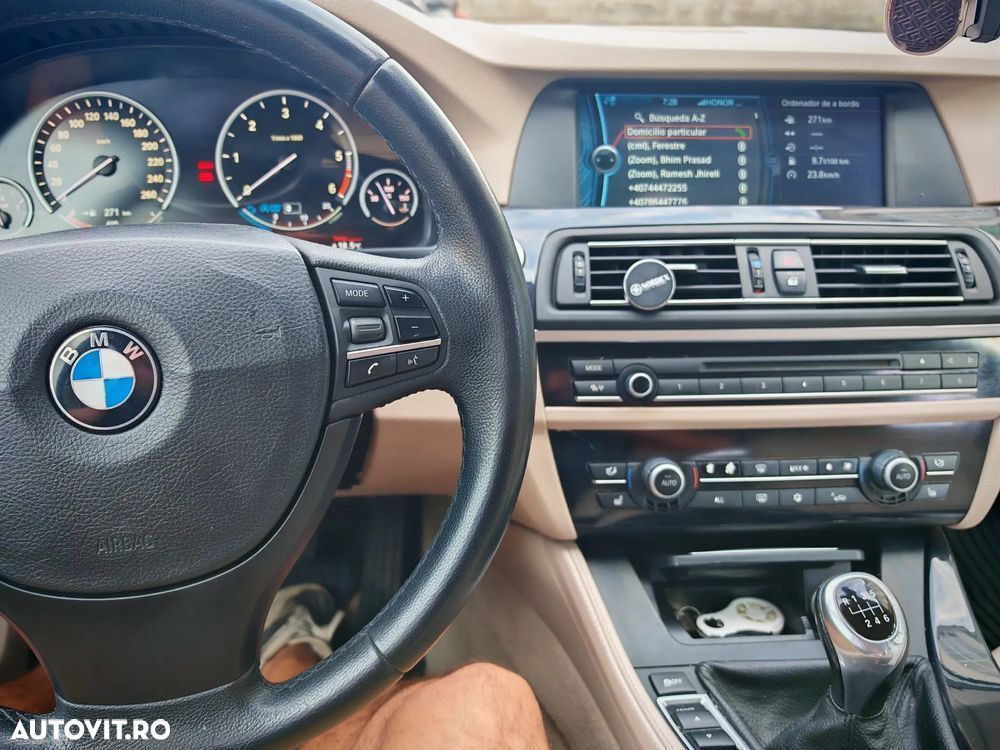 BMW Seria 5 520d Touring - 12