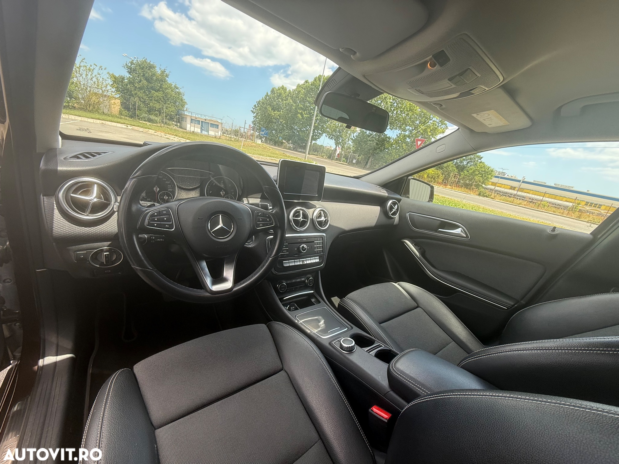 Mercedes-Benz A - 14