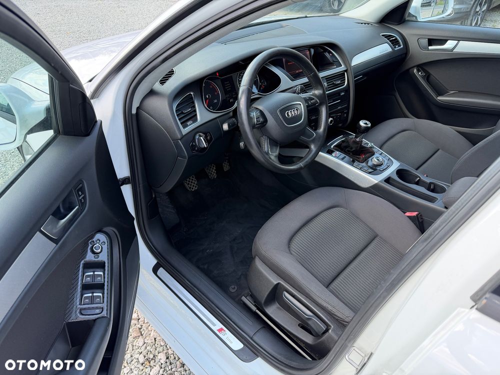 Audi A4 Avant 2.0 TDI DPF quattro S line Sportpaket (plus) - 22