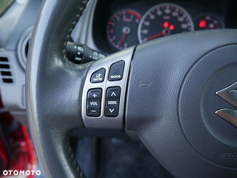 Suzuki SX4 1.6 VVT 4x2 Comfort - 14