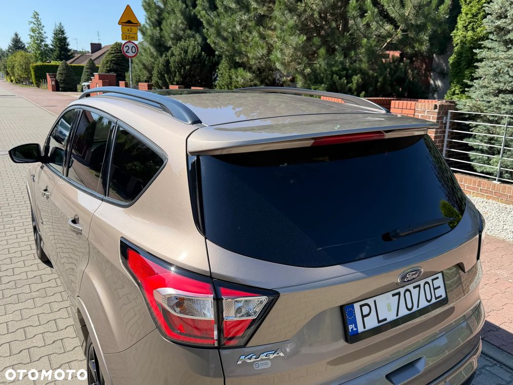 Ford Kuga 2.0 TDCi 4x4 ST-Line - 15