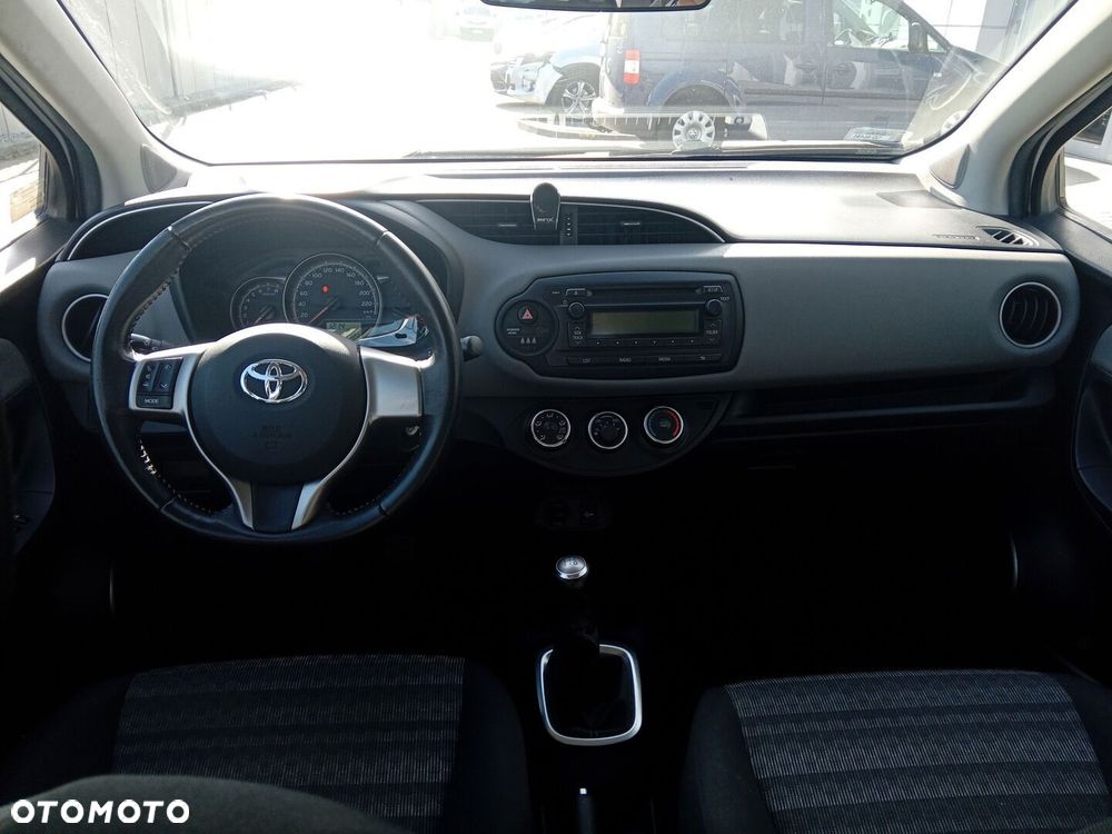 Toyota Yaris - 14