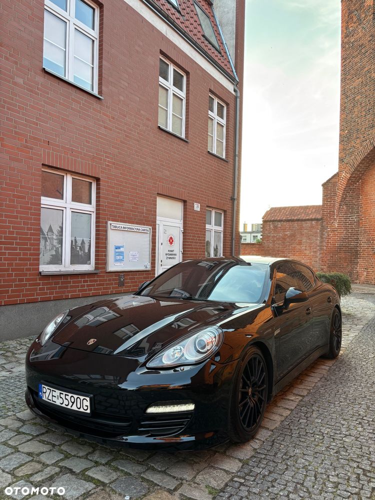 Porsche Panamera 4S - 6
