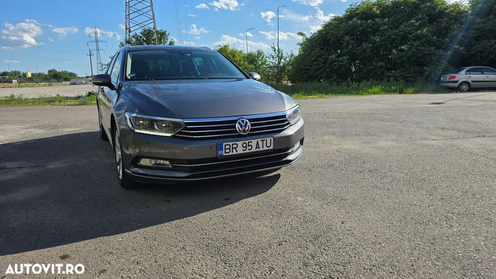 Volkswagen Passat 2.0 TDI DSG (BlueMotion Technology) Comfortline - 1