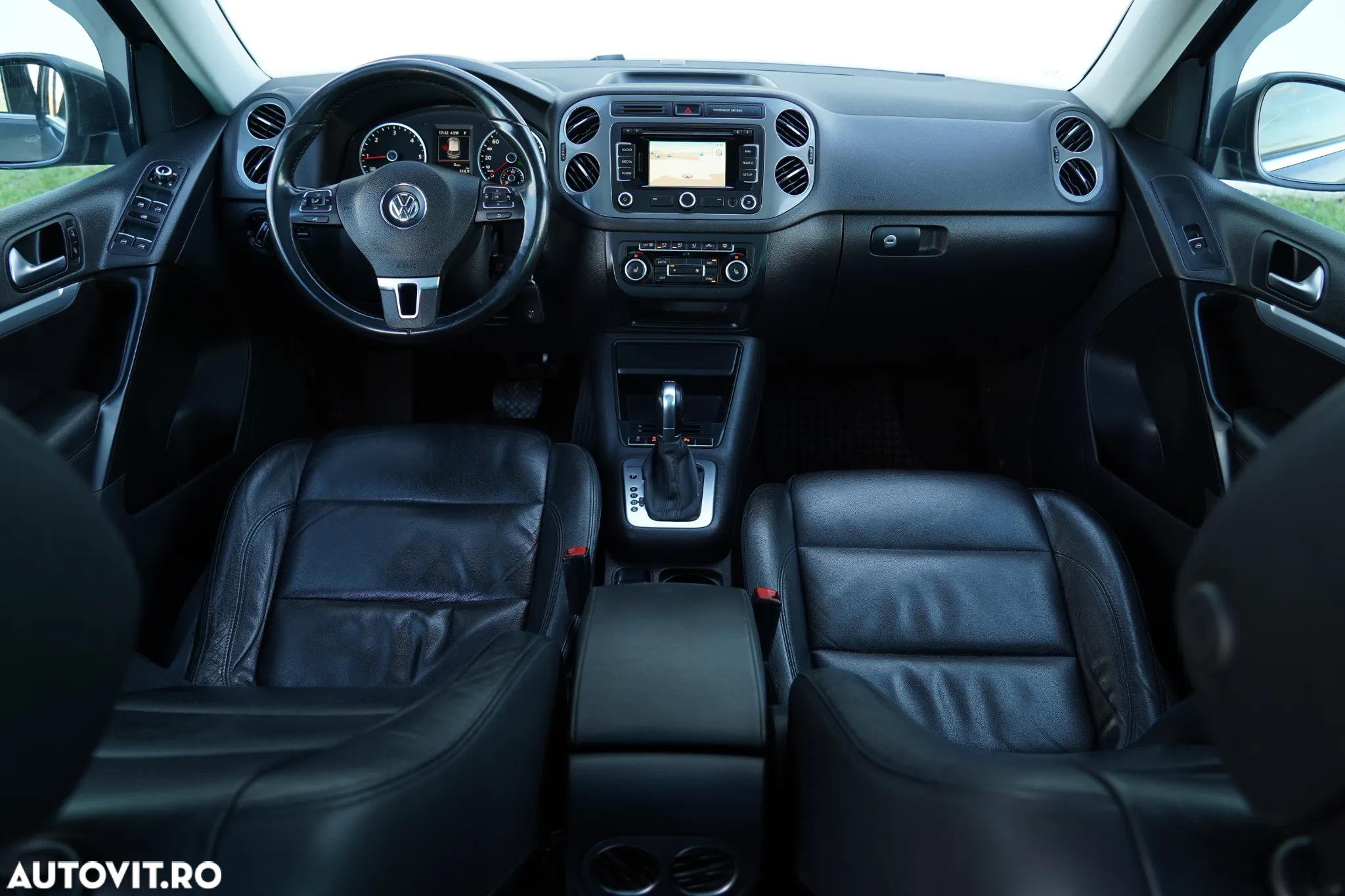Volkswagen Tiguan 2.0 TDI DPF 4Motion BlueMotion Technology DSG Exclusive - 5