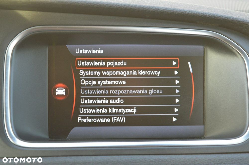 Volvo V40 D2 Summum - 23