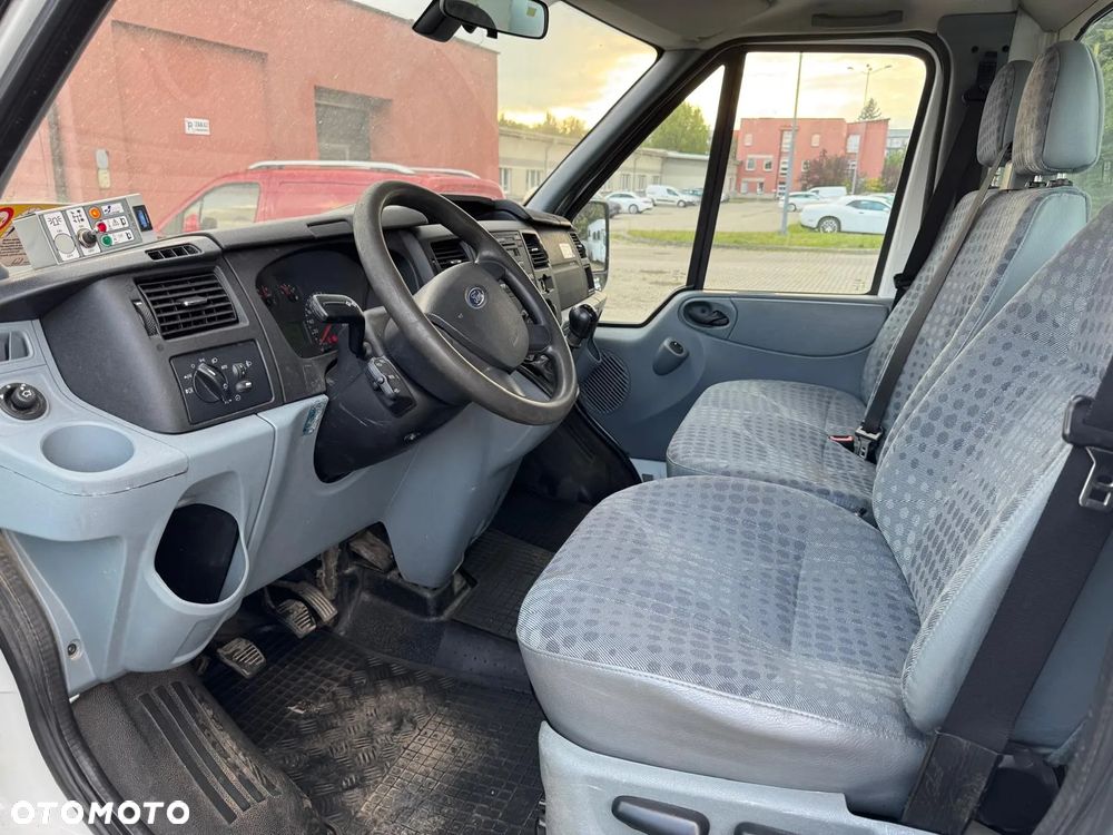 Ford Transit - 3