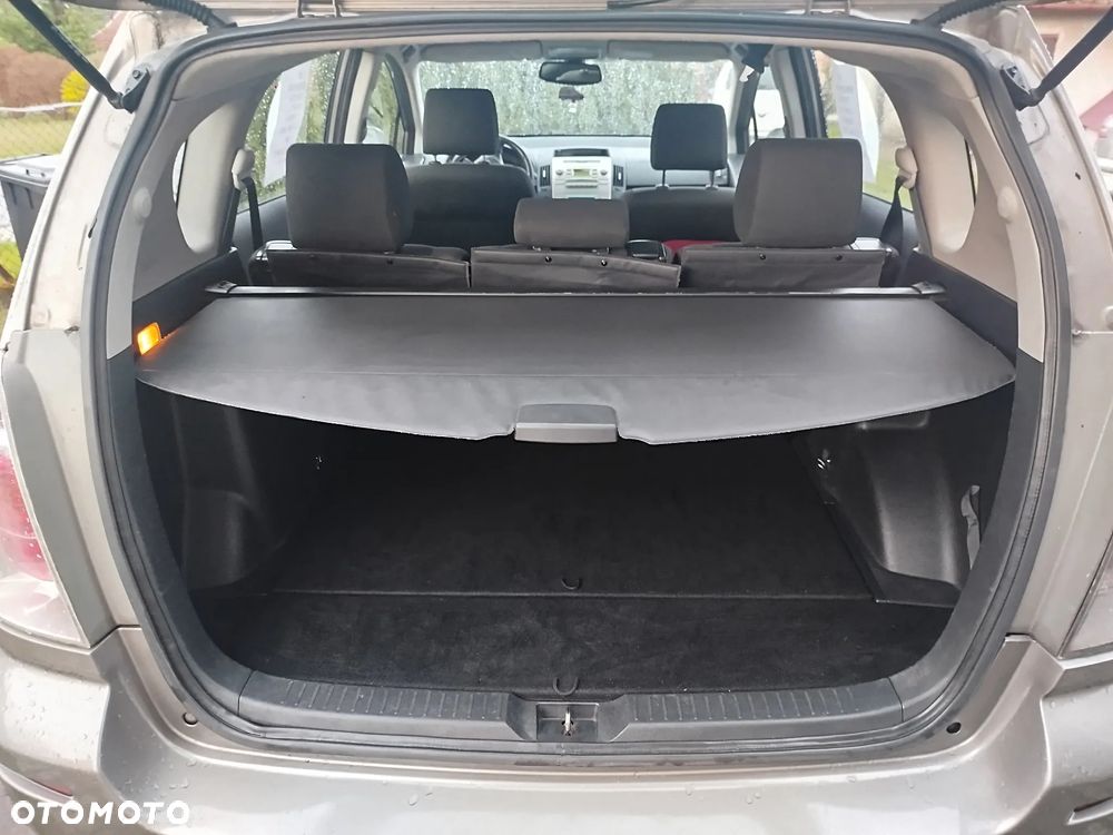 Toyota Corolla Verso 2.0 D-4D Sol - 10