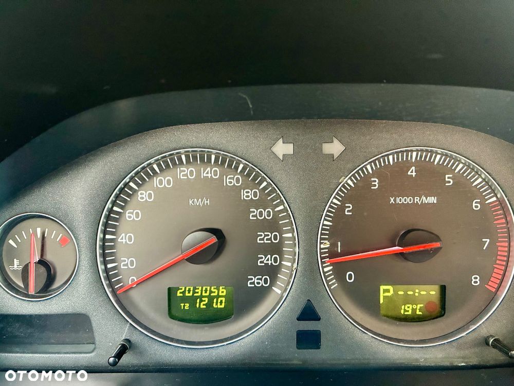 Volvo XC 90 4.4 V8 AWD Momentum - 14