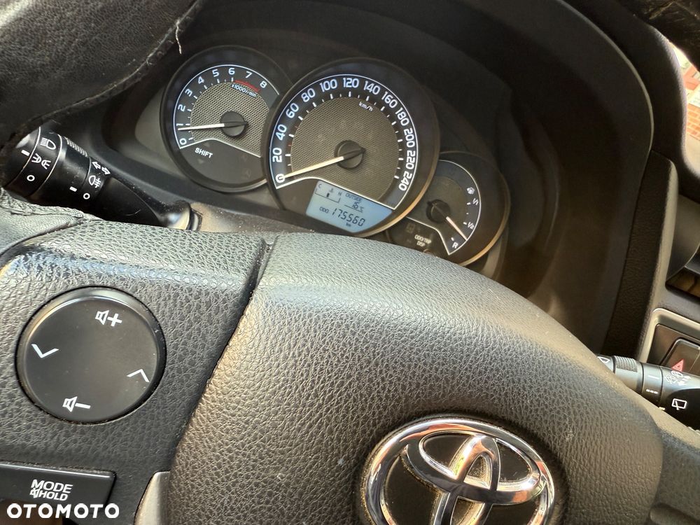 Toyota Auris 1.33 VVT-i Active - 18