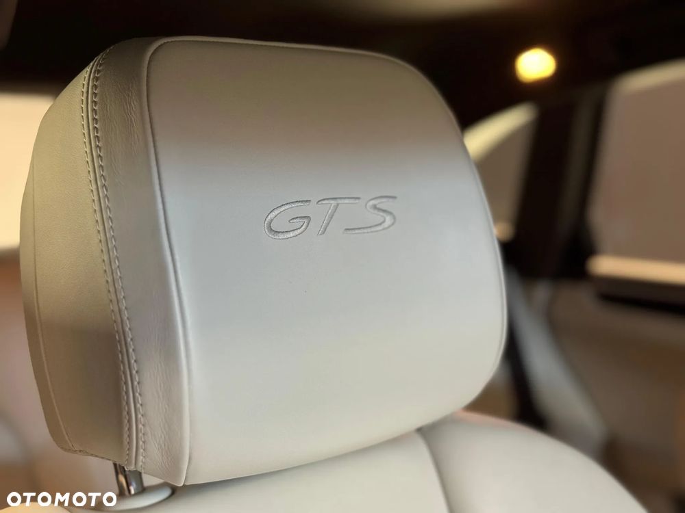 Porsche Macan GTS PDK - 21