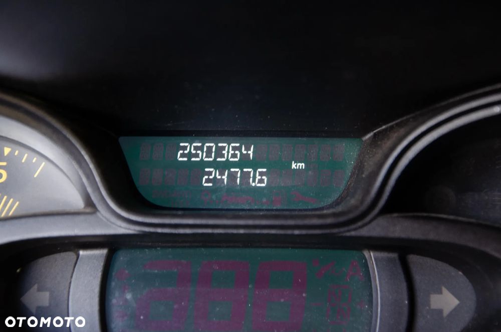 Renault Trafic ENERGY dCi 125 Combi Expression - 8