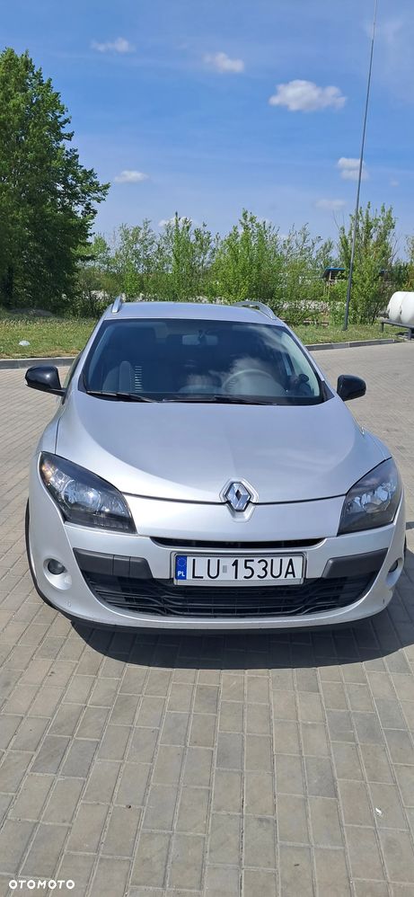 Renault Megane 1.5 dCi Dynamique EDC - 4
