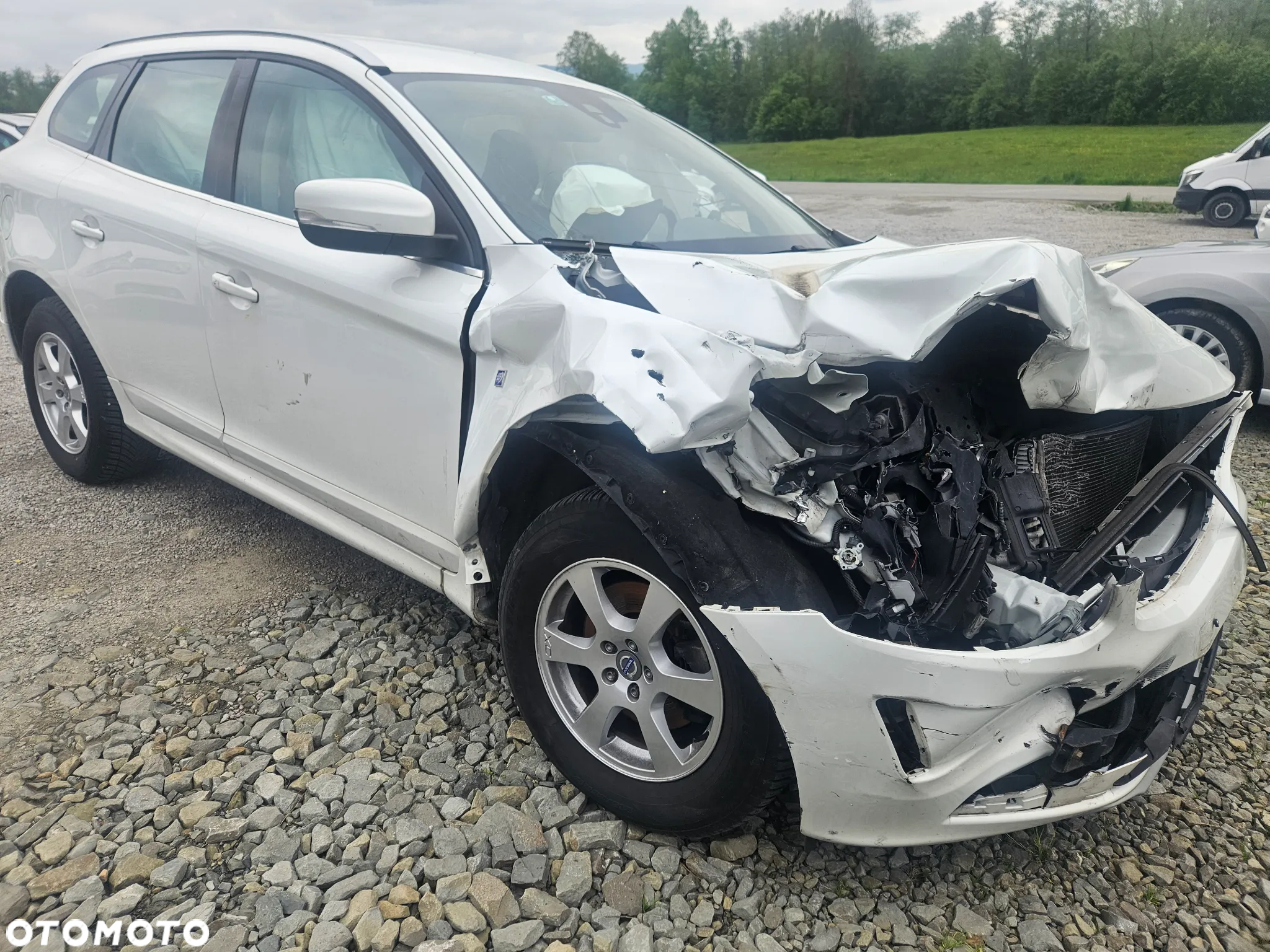 Volvo XC 60 - 4