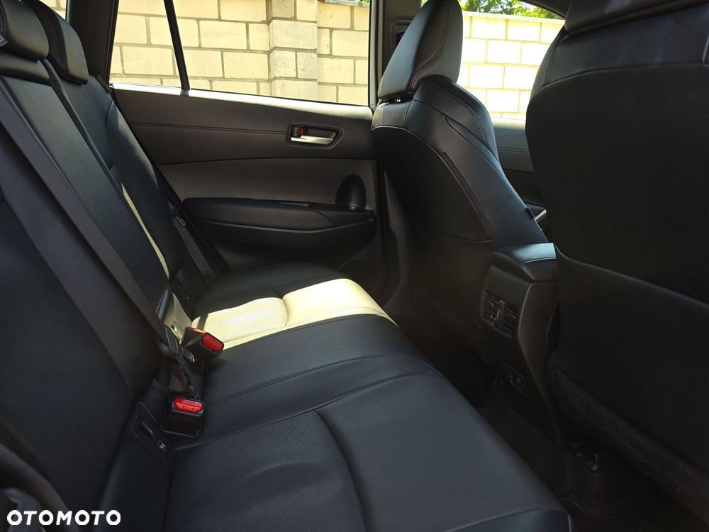 Toyota Corolla Cross 2.0 Hybrid Executive - 26