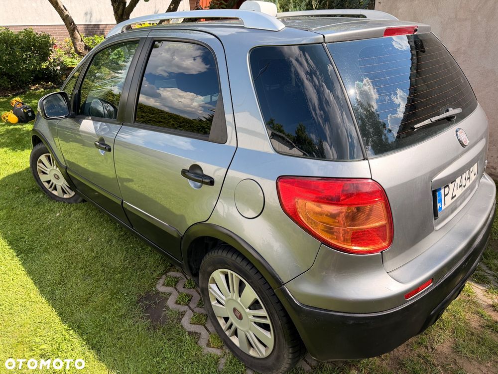 Fiat Sedici 1.6 16V 4x2 Emotion - 4