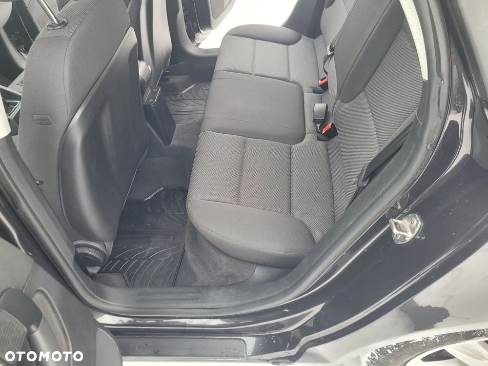 Audi A3 Sportback 1.4 TFSI Ambiente - 23