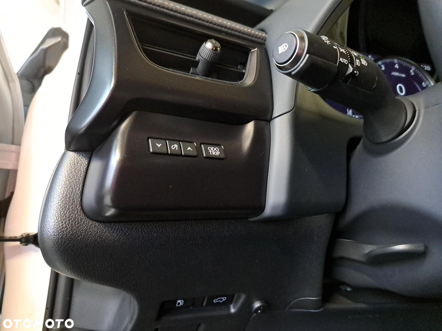 Lexus UX - 26