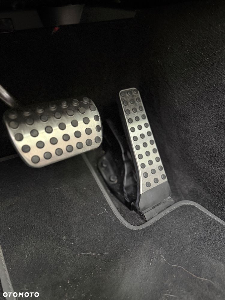 Mercedes-Benz GLS 400 d 4-Matic - 16