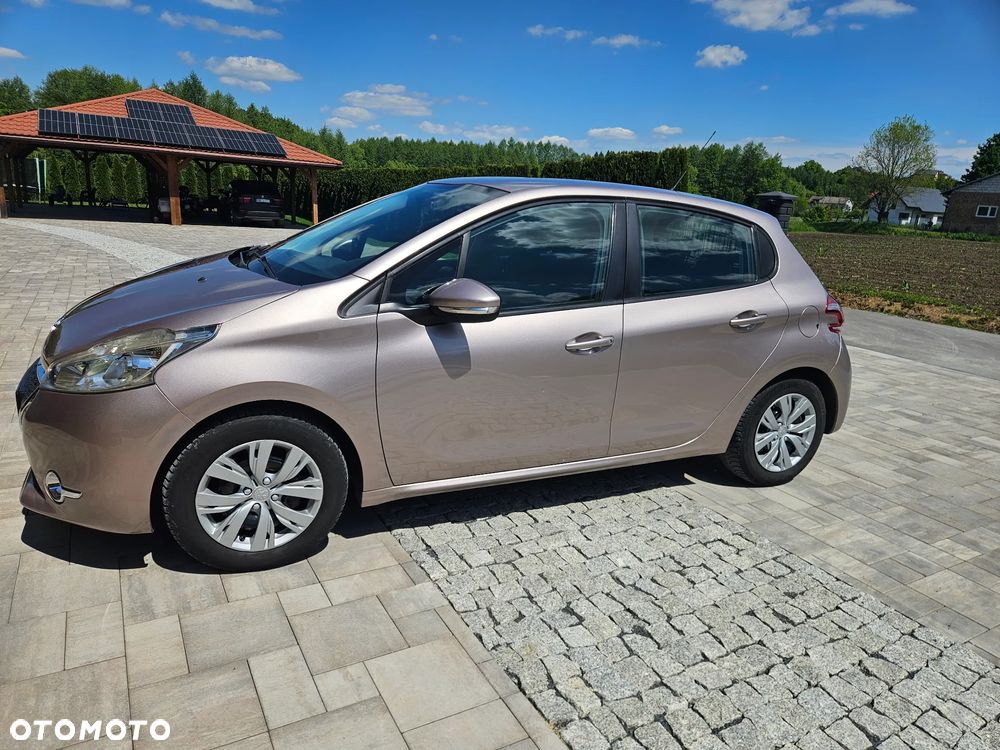 Peugeot 208 1.2 PureTech Allure - 9