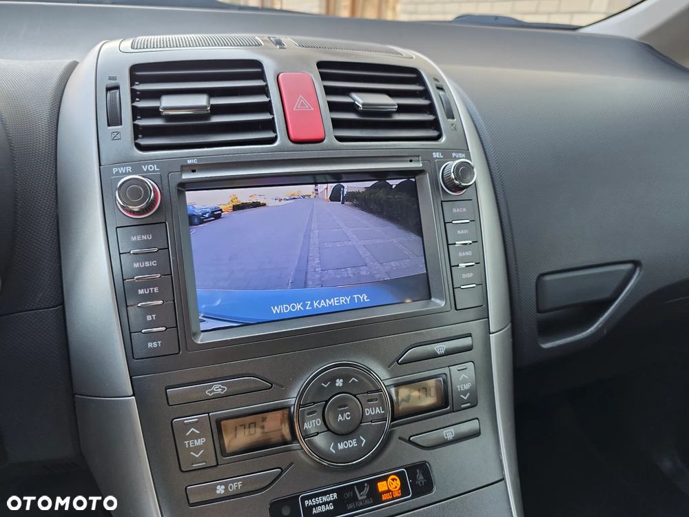 Toyota Auris - 32