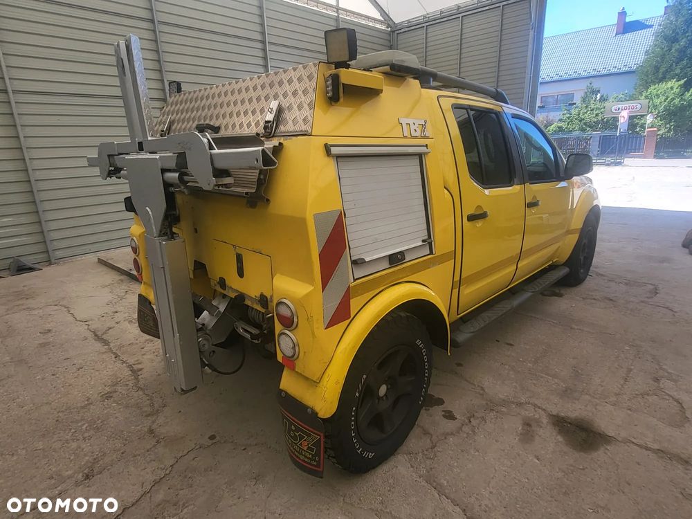 Nissan Navara TBZ - 12
