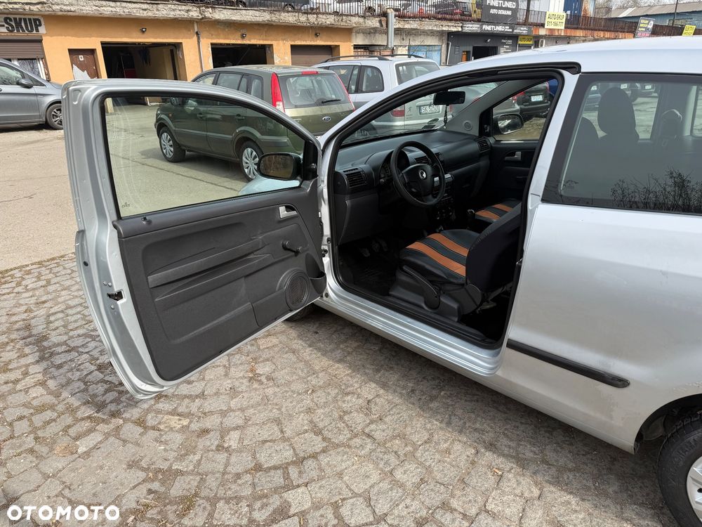 Volkswagen Fox - 13