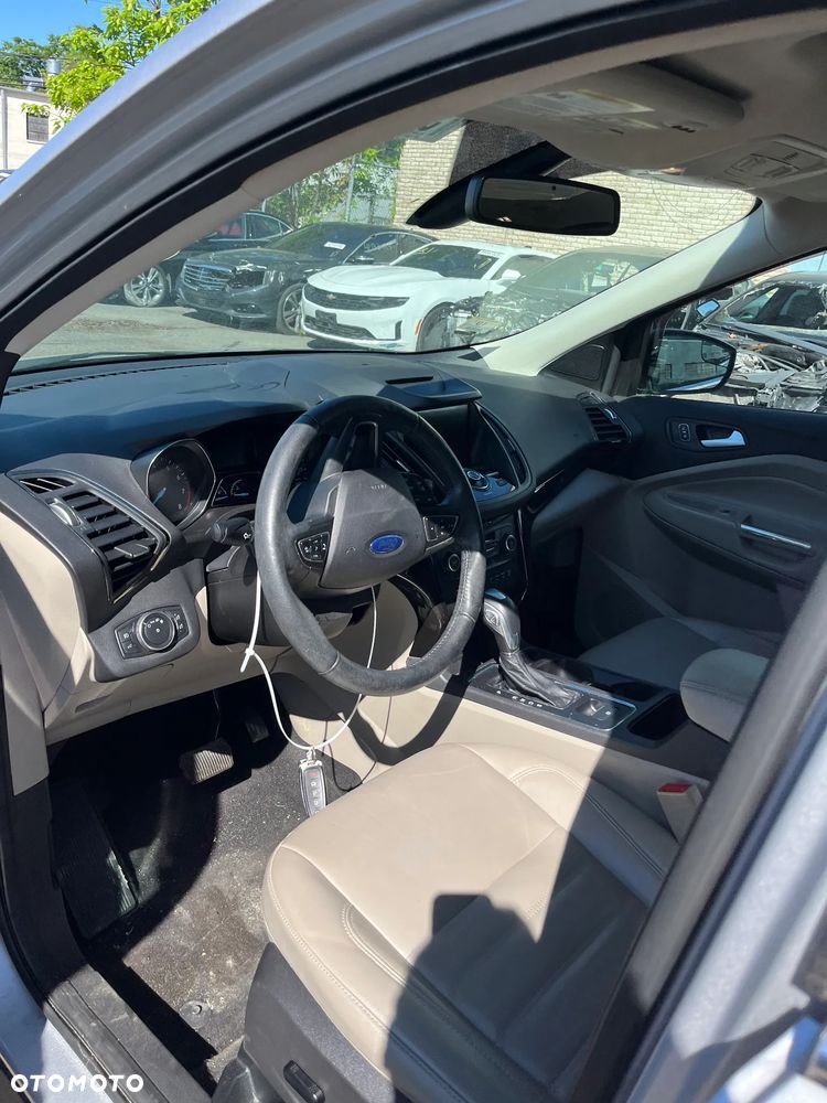 Ford Escape - 6