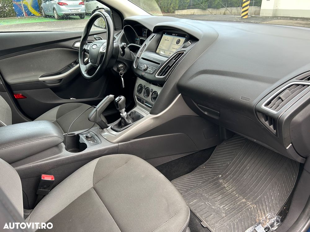 Ford Focus 1.6 TDCI DPF Trend - 10