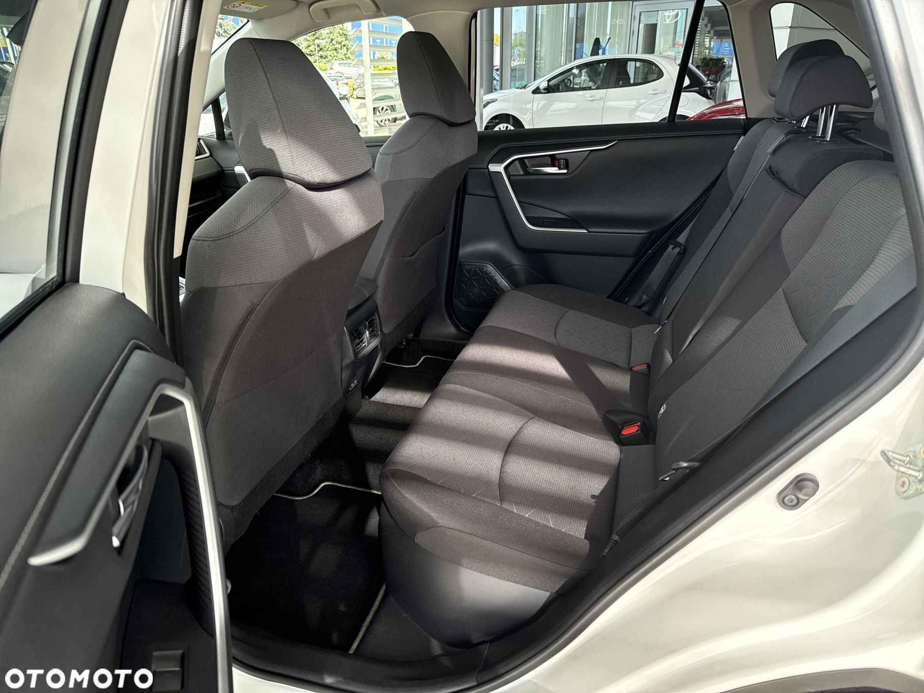 Toyota RAV4 2.5 Hybrid Comfort 4x2 - 14