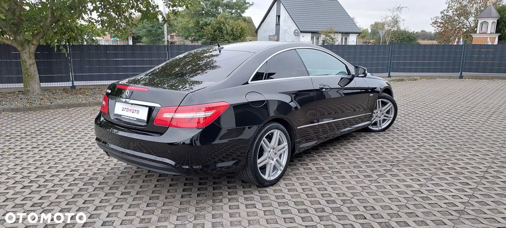 Mercedes-Benz Klasa E - 22