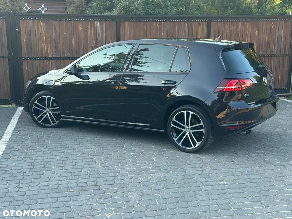 Volkswagen Golf - 18