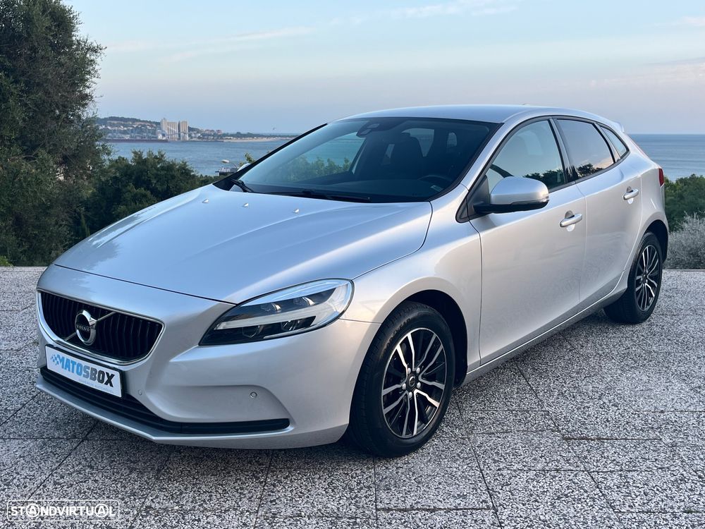 Volvo V40 2.0 D3 Momentum - 2