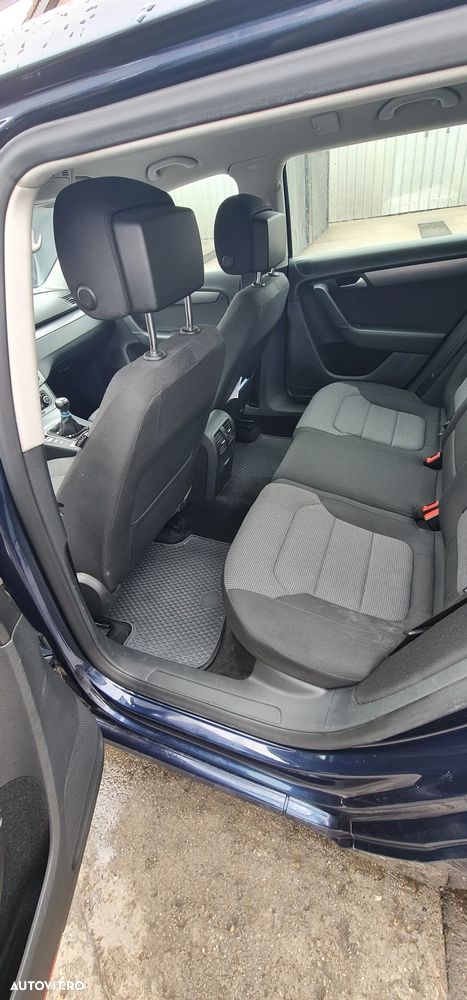 Volkswagen Passat 2.0 TDI 4Motion BlueMotion Technology Comfortline - 2